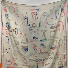 爱马仕(Hermes)【💗】 | “马具故事的诗意回顾”140披肩 【上新❤️】 永远秉承高品质 手工卷边羊绒和真丝混 爱马仕(Hermes)【💗】 | “马具故事的诗意回顾”140披肩 【上新❤️】 永远秉承高品质 手工卷边羊绒和真丝混