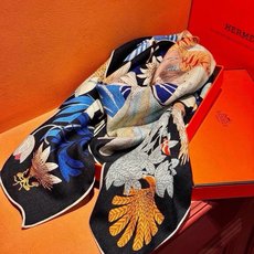 羊绒新款🆕👏买了都说好看‼️推荐💕爱马仕双面同色羊绒方巾,【奇珍乐园双面同色140】顶级工艺超值‼️爱马仕专柜爆款🎁💟立 羊绒新款🆕👏买了都说好看‼️推荐💕爱马仕双面同色羊绒方巾,【奇珍乐园双面同色140】顶级工艺超值‼️爱马仕专柜爆款🎁💟立