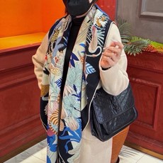 羊绒新款🆕👏买了都说好看‼️推荐💕爱马仕双面同色羊绒方巾,【奇珍乐园双面同色140】顶级工艺超值‼️爱马仕专柜爆款🎁💟立 羊绒新款🆕👏买了都说好看‼️推荐💕爱马仕双面同色羊绒方巾,【奇珍乐园双面同色140】顶级工艺超值‼️爱马仕专柜爆款🎁💟立