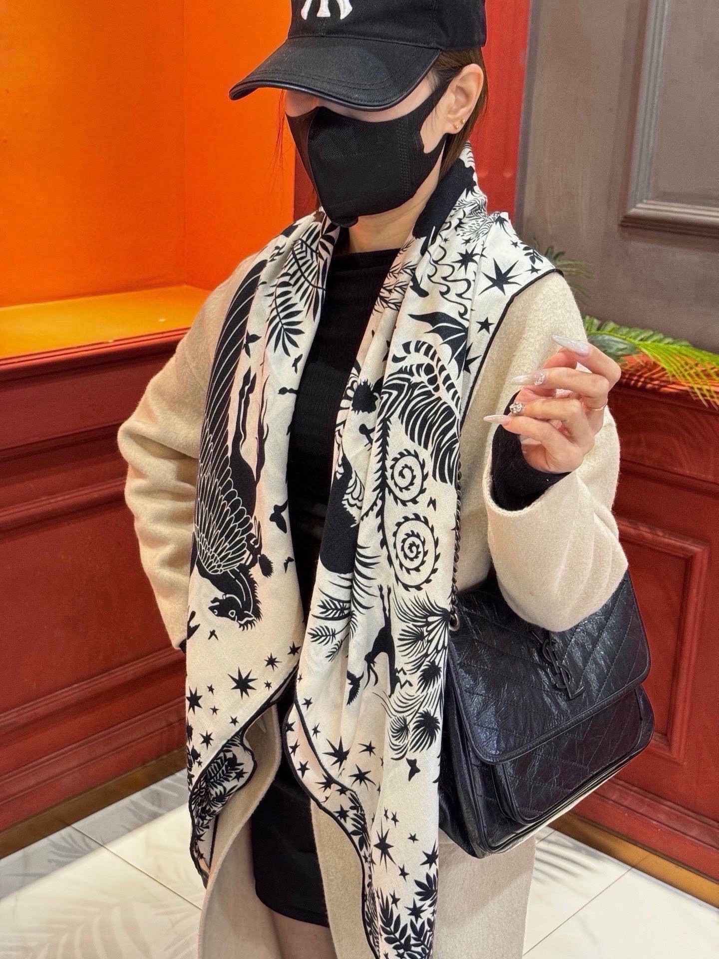 羊绒新款🆕👏👏买了都说好看‼️推荐💕爱马仕双面同色羊绒方巾【玛雅森林双面同色140】，顶级工艺超值‼️爱马仕专柜爆款🎁💟