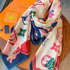 LV x TM 140披肩 【140顶级丝绒双面同色披肩】 本款L Multicolor披肩出自路易威登与知名日本艺术家 LV x TM 140披肩 【140顶级丝绒双面同色披肩】 本款L Multicolor披肩出自路易威登与知名日本艺术家