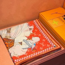 LV x TM 140披肩 【140顶级丝绒双面同色披肩】 本款L Multicolor披肩出自路易威登与知名日本艺术家 LV x TM 140披肩 【140顶级丝绒双面同色披肩】 本款L Multicolor披肩出自路易威登与知名日本艺术家