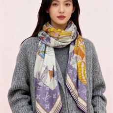 LV x TM 140披肩 【140顶级丝绒双面同色披肩】 本款L Multicolor披肩出自路易威登与知名日本艺术家 LV x TM 140披肩 【140顶级丝绒双面同色披肩】 本款L Multicolor披肩出自路易威登与知名日本艺术家