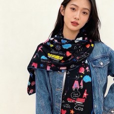 高级成衣系列~Chanel 【140双面同色丝绒披肩】 此系列谱写一曲自由轻灵的赞歌 本系列作品创新演绎品牌的风格符号 高级成衣系列~Chanel 【140双面同色丝绒披肩】 此系列谱写一曲自由轻灵的赞歌 本系列作品创新演绎品牌的风格符号