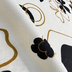 Chanel ~新品~ 【140顶级丝绒双面同色】 包包、香水瓶、山茶花与双C的完美结合 适合各种场合搭配使用 黑白两色 Chanel ~新品~ 【140顶级丝绒双面同色】 包包、香水瓶、山茶花与双C的完美结合 适合各种场合搭配使用 黑白两色