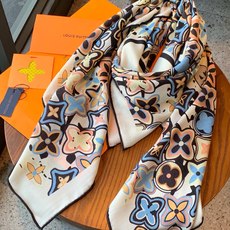 JARDIN DES PLANTES 140双面丝绒~ 【LV秋冬新品】 Jardin Des Plantes 丝绒披肩 JARDIN DES PLANTES 140双面丝绒~ 【LV秋冬新品】 Jardin Des Plantes 丝绒披肩