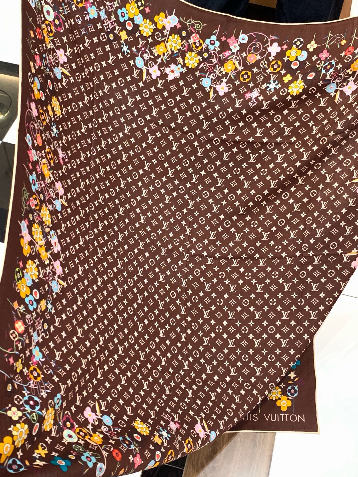 MONOGRAM INFINITY 140丝绒方巾 【140顶级丝绒双面同色】 Monogram Infinity 方巾 MONOGRAM INFINITY 140丝绒方巾 【140顶级丝绒双面同色】 Monogram Infinity 方巾