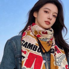 高级成衣系列~Chanel 【140双面同色丝绒披肩】 此系列谱写一曲自由轻灵的赞歌 本系列作品创新演绎品牌的风格符号 高级成衣系列~Chanel 【140双面同色丝绒披肩】 此系列谱写一曲自由轻灵的赞歌 本系列作品创新演绎品牌的风格符号