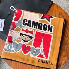 高级成衣系列~Chanel 【140双面同色丝绒披肩】 此系列谱写一曲自由轻灵的赞歌 本系列作品创新演绎品牌的风格符号 高级成衣系列~Chanel 【140双面同色丝绒披肩】 此系列谱写一曲自由轻灵的赞歌 本系列作品创新演绎品牌的风格符号