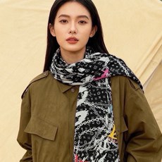 LV x TM 140披肩 【140顶级丝绒双面同色披肩】 本款L Multicolor披肩出自路易威登与知名日本艺术家 LV x TM 140披肩 【140顶级丝绒双面同色披肩】 本款L Multicolor披肩出自路易威登与知名日本艺术家