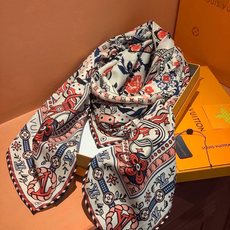 LV x TM 140披肩 【140顶级丝绒双面同色披肩】 本款L Multicolor披肩出自路易威登与知名日本艺术家 LV x TM 140披肩 【140顶级丝绒双面同色披肩】 本款L Multicolor披肩出自路易威登与知名日本艺术家