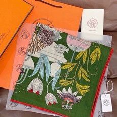 羊绒新款🆕👏买了都说好看‼️推荐💕爱马仕双面同色羊绒方巾,【奇珍乐园双面同色140】顶级工艺超值‼️爱马仕专柜爆款🎁💟立 羊绒新款🆕👏买了都说好看‼️推荐💕爱马仕双面同色羊绒方巾,【奇珍乐园双面同色140】顶级工艺超值‼️爱马仕专柜爆款🎁💟立