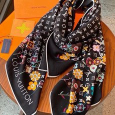 MONOGRAM INFINITY 140丝绒方巾 【140顶级丝绒双面同色】 Monogram Infinity 方巾 MONOGRAM INFINITY 140丝绒方巾 【140顶级丝绒双面同色】 Monogram Infinity 方巾
