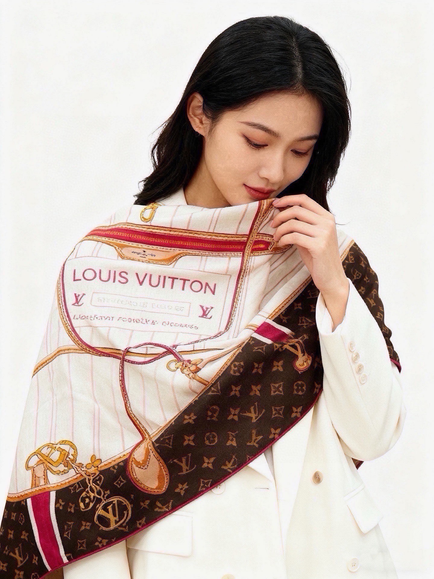 MY NEVERFULL 140丝绒方巾 【140顶级丝绒双面同色】 My Neverfull 丝绒方巾回溯 Never