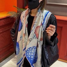 ❄【双面同色】原单Lv140cm丝绒方巾,《热气球》,本款方巾全新加入 U价🉐️ and Away 系列,致意路易威登的 ❄【双面同色】原单Lv140cm丝绒方巾,《热气球》,本款方巾全新加入 U价🉐️ and Away 系列,致意路易威登的