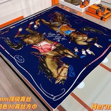 “纵意驰骋”90方巾-Hermes 丝巾名称:纵意驰骋 设计师:Thibaut Rassat 尺寸:88.5 ×88. “纵意驰骋”90方巾-Hermes 丝巾名称:纵意驰骋 设计师:Thibaut Rassat 尺寸:88.5 ×88.