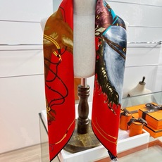 “纵意驰骋”90方巾-Hermes 丝巾名称:纵意驰骋 设计师:Thibaut Rassat 尺寸:88.5 ×88. “纵意驰骋”90方巾-Hermes 丝巾名称:纵意驰骋 设计师:Thibaut Rassat 尺寸:88.5 ×88.
