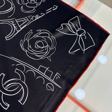 Chanel ~26新品~90双面真丝 山茶花、四叶草、埃菲尔铁塔与双C的完美搭配 适合各种场合搭配使用 设计灵动高级感 Chanel ~26新品~90双面真丝 山茶花、四叶草、埃菲尔铁塔与双C的完美搭配 适合各种场合搭配使用 设计灵动高级感