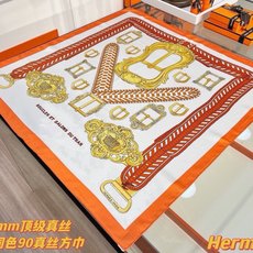 爱马仕(Hermès)90丝巾 经典款“Boucles et Sangles du Trian”真丝方巾 采用18m 爱马仕(Hermès)90丝巾 经典款“Boucles et Sangles du Trian”真丝方巾 采用18m