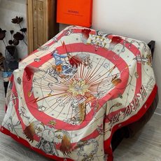 “星辰合唱曲”140丝绒双面同色披肩 手工卷边丝绒方巾(30%桑蚕丝70%羊绒) 这款经典单品展现强大而迷人的女性魅力精 “星辰合唱曲”140丝绒双面同色披肩 手工卷边丝绒方巾(30%桑蚕丝70%羊绒) 这款经典单品展现强大而迷人的女性魅力精