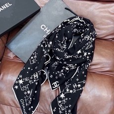 Chanel ~新品~ 【140顶级丝绒双面同色】 繁星点点与双C的完美结合 适合各种场合搭配使用 黑白两色经典优雅 真 Chanel ~新品~ 【140顶级丝绒双面同色】 繁星点点与双C的完美结合 适合各种场合搭配使用 黑白两色经典优雅 真
