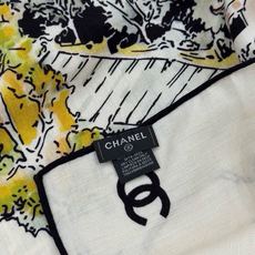 Chanel 高级手工坊系列~~ 【140顶级丝绒双面同色披肩】 25高级手工坊系列作品梦幻而极具电影感,灵感来自嘉柏丽 Chanel 高级手工坊系列~~ 【140顶级丝绒双面同色披肩】 25高级手工坊系列作品梦幻而极具电影感,灵感来自嘉柏丽