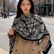 Dior ❤【️巴黎地图】140*140 双面同色丝绒方巾🉐️LAN DE 价🉐️ARIS 巴黎地图 这款方巾饰以本季经 Dior ❤【️巴黎地图】140*140 双面同色丝绒方巾🉐️LAN DE 价🉐️ARIS 巴黎地图 这款方巾饰以本季经