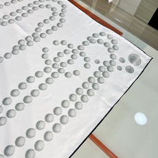 Chanel 90丝巾 新品 18mm顶级真丝双面同色印花 经典的包包鞋子饰品设计 永远是香家最不可错过的时尚单品 高级 Chanel 90丝巾 新品 18mm顶级真丝双面同色印花 经典的包包鞋子饰品设计 永远是香家最不可错过的时尚单品 高级