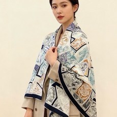💟抢先 上新💞【双面同色丝绒 绒方巾】手工卷边山羊绒和真丝混纺披肩(70%山羊绒,30%桑蚕丝) 这款披肩采用经典山羊绒 💟抢先 上新💞【双面同色丝绒 绒方巾】手工卷边山羊绒和真丝混纺披肩(70%山羊绒,30%桑蚕丝) 这款披肩采用经典山羊绒