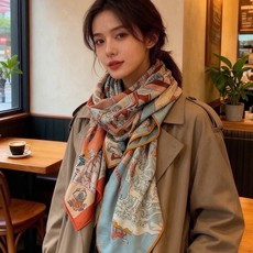“马术学院”140双面同色丝绒披肩~Hermes 手工卷边丝绒方巾(30%桑蚕丝70%羊绒) 这款爱马仕的经典单品展现 “马术学院”140双面同色丝绒披肩~Hermes 手工卷边丝绒方巾(30%桑蚕丝70%羊绒) 这款爱马仕的经典单品展现