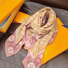 🆕 MONOGRAM INFINITY 140丝绒方巾 【140顶级丝绒双面同色】 Monogram Infinit 🆕 MONOGRAM INFINITY 140丝绒方巾 【140顶级丝绒双面同色】 Monogram Infinit