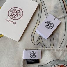 🆕 【双面同色】原单爱马仕140cm丝绒方巾💕 甜蜜的鞍具,装饰家芳登和佩西耶设计的一款餐盘增添骑士般的浪漫气息,该餐 🆕 【双面同色】原单爱马仕140cm丝绒方巾💕 甜蜜的鞍具,装饰家芳登和佩西耶设计的一款餐盘增添骑士般的浪漫气息,该餐