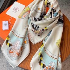 🆕 【双面同色】原单爱马仕140cm丝绒方巾💕 甜蜜的鞍具,装饰家芳登和佩西耶设计的一款餐盘增添骑士般的浪漫气息,该餐 🆕 【双面同色】原单爱马仕140cm丝绒方巾💕 甜蜜的鞍具,装饰家芳登和佩西耶设计的一款餐盘增添骑士般的浪漫气息,该餐