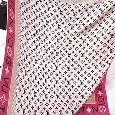 🆕 MONOGRAM INFINITY 140丝绒方巾 【140顶级丝绒双面同色】 Monogram Infinit 🆕 MONOGRAM INFINITY 140丝绒方巾 【140顶级丝绒双面同色】 Monogram Infinit