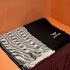 🆕 EM🆕 PORIO ARMANI。EA阿玛尼。秋冬新品,男士羊绒围巾。,无敌贴身质感,弹力极好,超级搭配王,EA 🆕 EM🆕 PORIO ARMANI。EA阿玛尼。秋冬新品,男士羊绒围巾。,无敌贴身质感,弹力极好,超级搭配王,EA