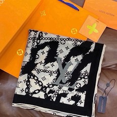 🆕 LV x TM 140披肩 【140顶级丝绒双面同色披肩】 本款L Multicolor披肩出自路易威登与知名日本 🆕 LV x TM 140披肩 【140顶级丝绒双面同色披肩】 本款L Multicolor披肩出自路易威登与知名日本