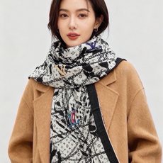 🆕 LV x TM 140披肩 【140顶级丝绒双面同色披肩】 本款L Multicolor披肩出自路易威登与知名日本 🆕 LV x TM 140披肩 【140顶级丝绒双面同色披肩】 本款L Multicolor披肩出自路易威登与知名日本
