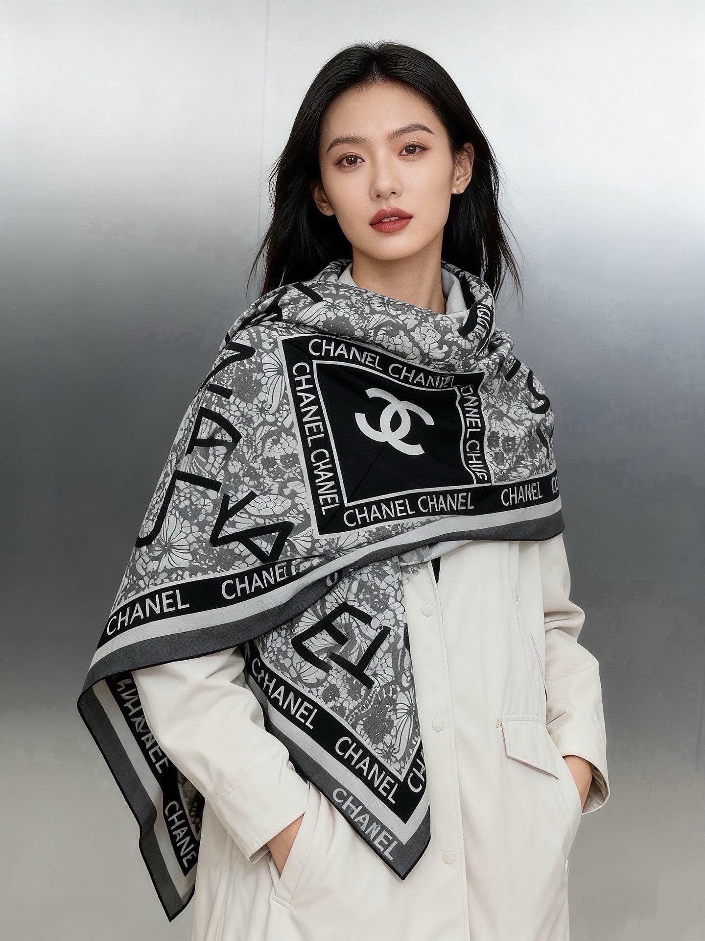 🆕   高级成衣系列～Chanel  【140双面同色丝绒披肩】 此系列谱写一曲自由轻灵的赞歌 本系列作品创新演绎品牌的