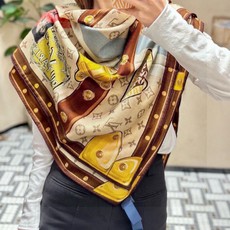 🆕 【LV】上新❤️ 路易威登 一款值得品细节的高货 抠细节,从一个小块的配色去打败市场货 140方巾 二个配色 🆕 【LV】上新❤️ 路易威登 一款值得品细节的高货 抠细节,从一个小块的配色去打败市场货 140方巾 二个配色