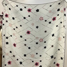 🆕 📦新款💖💖🏻🏻【山茶花印花140】140丝绒双面同色印花方巾‼️抢‼️VI🆕 P推荐 ‼️下手一定要快【高端 大爱 🆕 📦新款💖💖🏻🏻【山茶花印花140】140丝绒双面同色印花方巾‼️抢‼️VI🆕 P推荐 ‼️下手一定要快【高端 大爱