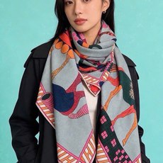 🆕 “全速前进”140双面丝绒披肩 手工卷边丝绒方巾(30%桑蚕丝70%羊绒) 这款经典单品展现强大而迷人的女性魅力精 🆕 “全速前进”140双面丝绒披肩 手工卷边丝绒方巾(30%桑蚕丝70%羊绒) 这款经典单品展现强大而迷人的女性魅力精