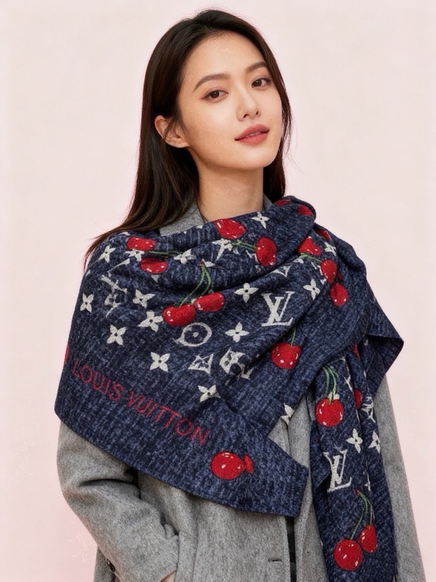 🆕   LV X TM MONOGRAM CERISE 140丝绒方巾 【140双面丝绒同色】 LV × TM Mono