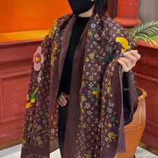 🆕 会发光发亮的围巾25年新品🌈上新 专柜同步材质 LV x TM Monogram Su🆕 Perflat Flo 🆕 会发光发亮的围巾25年新品🌈上新 专柜同步材质 LV x TM Monogram Su🆕 Perflat Flo
