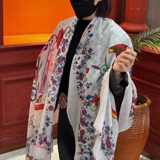 🆕 会发光发亮的围巾25年新品🌈上新 专柜同步材质 LV x TM Monogram Su🆕 Perflat Flo 🆕 会发光发亮的围巾25年新品🌈上新 专柜同步材质 LV x TM Monogram Su🆕 Perflat Flo
