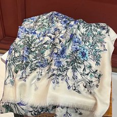 🆕 会发光发亮的围巾💃🏻💃🏻D家【D花香明媚】‼️抢‼️VI🆕 P推荐 ‼️👍下手一定要快【高端 大爱 ‼️纯羊绒 🆕 会发光发亮的围巾💃🏻💃🏻D家【D花香明媚】‼️抢‼️VI🆕 P推荐 ‼️👍下手一定要快【高端 大爱 ‼️纯羊绒