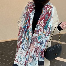 🆕 会发光发亮的围巾 爱马仕 专柜同步 买了都说好看羊绒印花‼️推荐💕顶级工艺超值‼️爱马仕专柜爆款🎁🎁羊绒方巾💟立 🆕 会发光发亮的围巾 爱马仕 专柜同步 买了都说好看羊绒印花‼️推荐💕顶级工艺超值‼️爱马仕专柜爆款🎁🎁羊绒方巾💟立