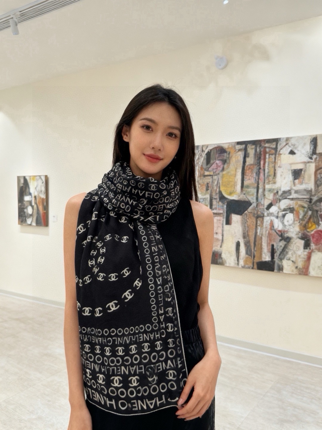 🆕  Chanel ~ 【140顶级双面丝绒披肩】 香家logo与字母的完美碰撞设计 底部还有隐隐约约的双C小Logo 