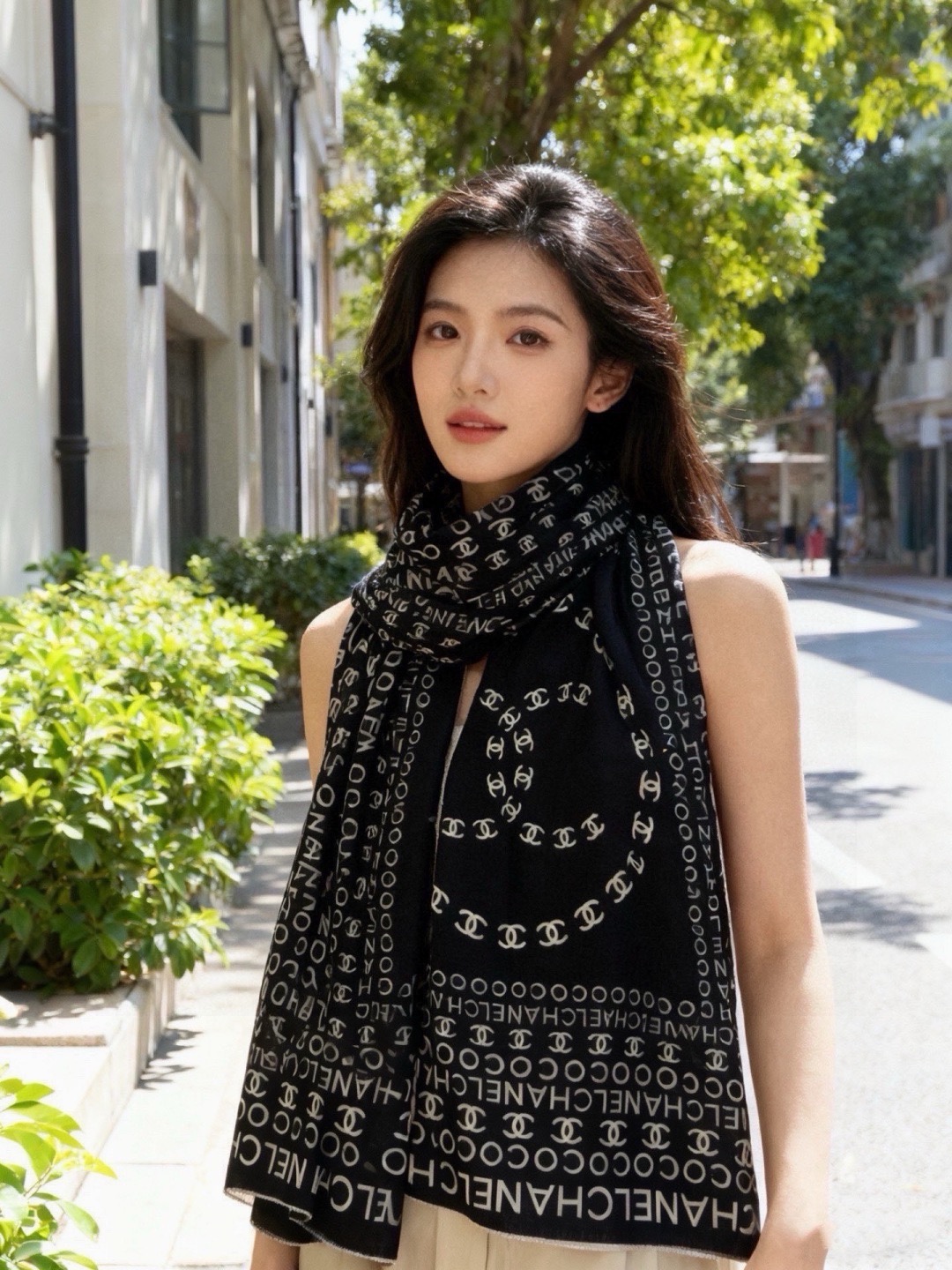 🆕  Chanel ~ 【140顶级双面丝绒披肩】 香家logo与字母的完美碰撞设计 底部还有隐隐约约的双C小Logo 