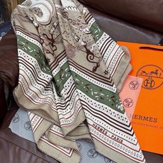 🆕 上新💕🔥丝绒方巾 【爱马仕2025春夏 亚马逊的庆典 Bandana,佩斯利花纹,生机勃勃的图案】(双面同色方巾) 🆕 上新💕🔥丝绒方巾 【爱马仕2025春夏 亚马逊的庆典 Bandana,佩斯利花纹,生机勃勃的图案】(双面同色方巾)