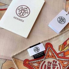 🆕 羊绒新款🆕👏👏买了都说好看‼️推荐💕爱马仕双面同色羊绒方巾【双面同色140】,顶级工艺超值‼️爱马仕专柜爆款🎁💟立 🆕 羊绒新款🆕👏👏买了都说好看‼️推荐💕爱马仕双面同色羊绒方巾【双面同色140】,顶级工艺超值‼️爱马仕专柜爆款🎁💟立